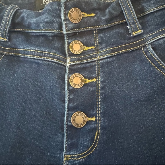 Judy Blue | Red Gingham Cuff Hi-Rise Dark Wash Button Fly Shorts Size Large - Picture 5 of 9